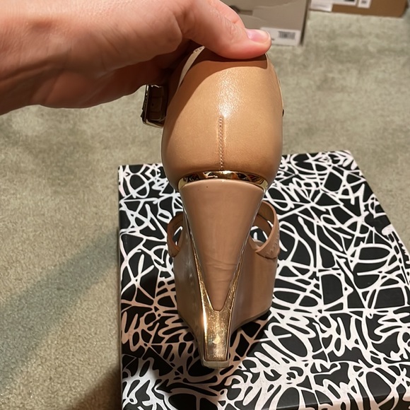 DVF Alara - Picture 3 of 7